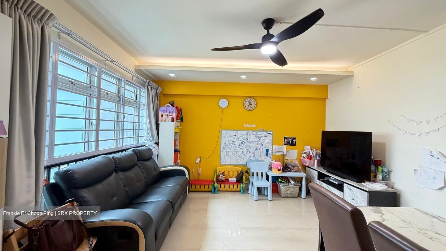 Blk 386 Bukit Batok West Avenue 5 (Bukit Batok), HDB 4 Rooms #637359001